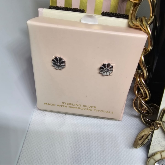 6 PCS Jewelry Lot NWT - Picture 7 of 7